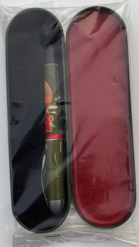 2262-1 € 6,00 coca cola pen in blik groen.jpeg